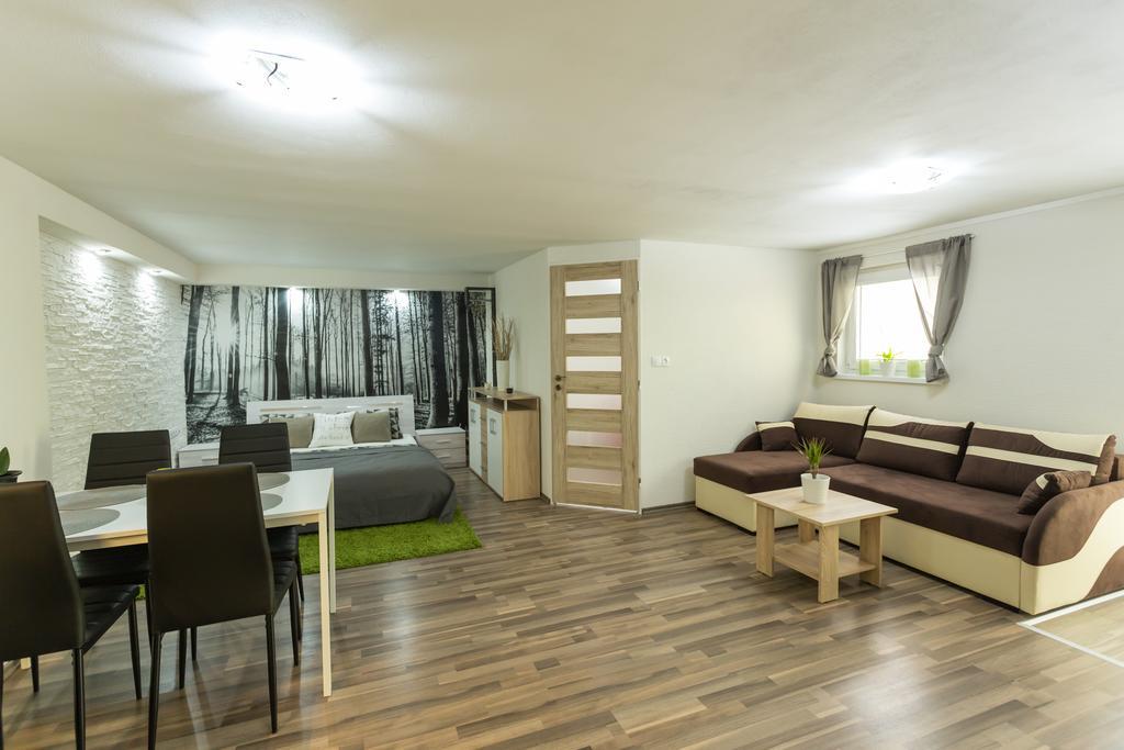 Lesni Penzion Vranov Vranov nad Dyjí Buitenkant foto